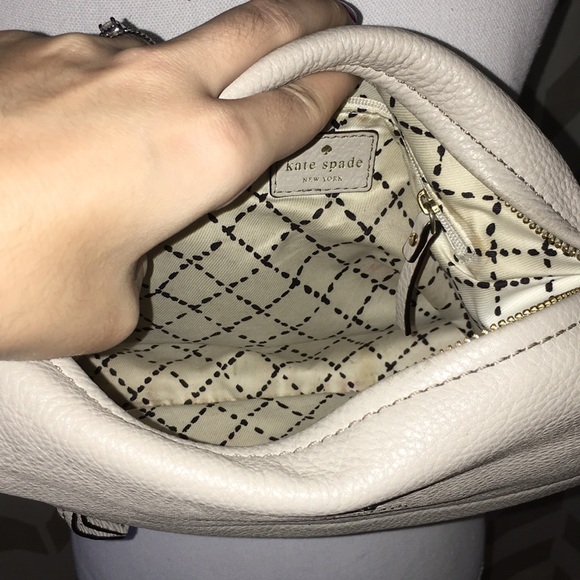 Cream Kate Spade ♠️ Pebbled Leather Crossbody - Picture 6 of 8